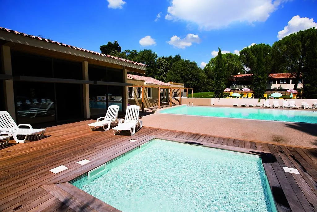 Club Vacances Bleues Domaine De Chateau Laval Gréoux-les-Bains 3*,